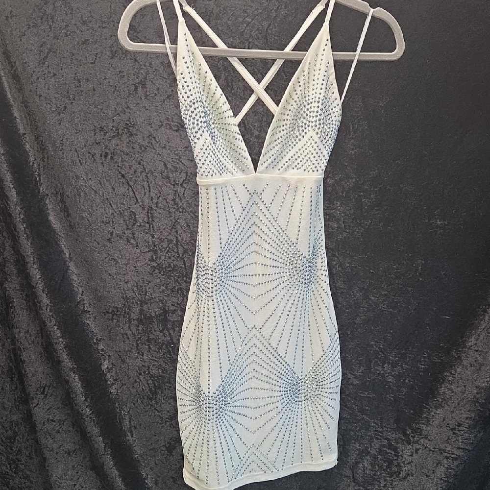 Banjul White and Blue Geometric Backless Dress